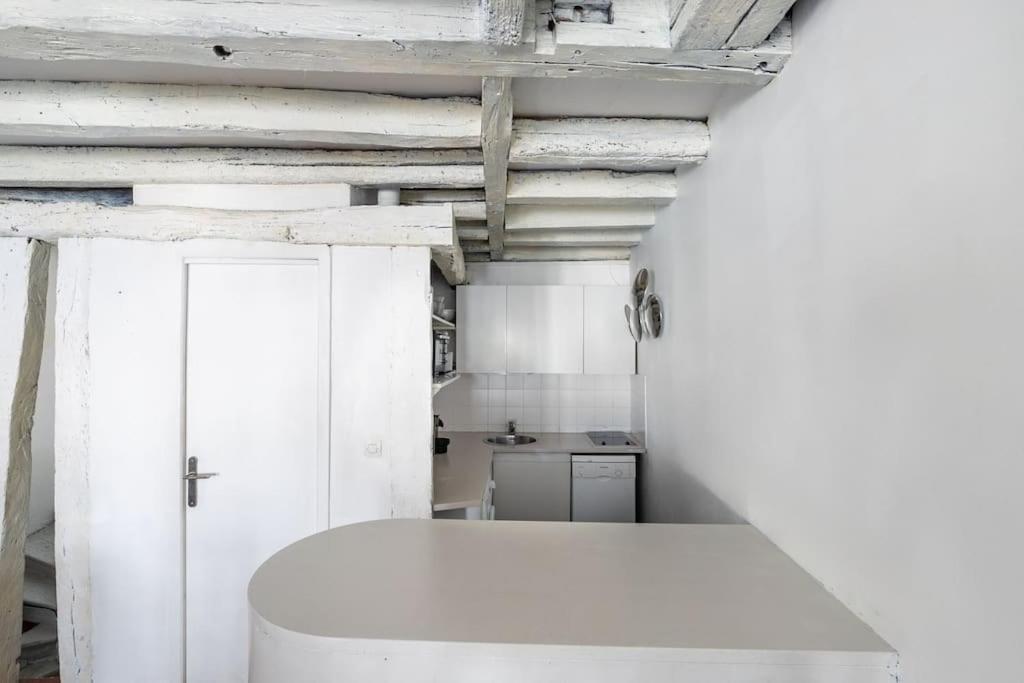Ferienwohnung Joli Duplex Au Coeur Du Marais Paris Exterior foto